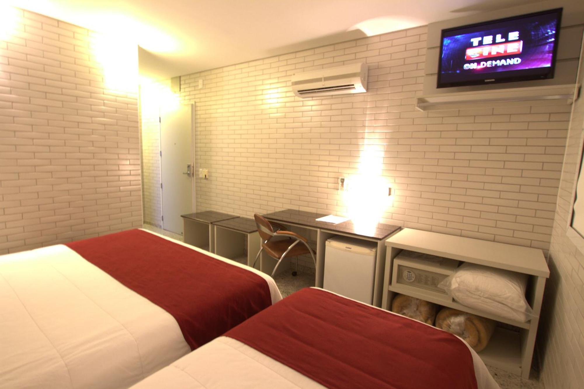 Hotel Confiance Batel Куритиба Стая снимка