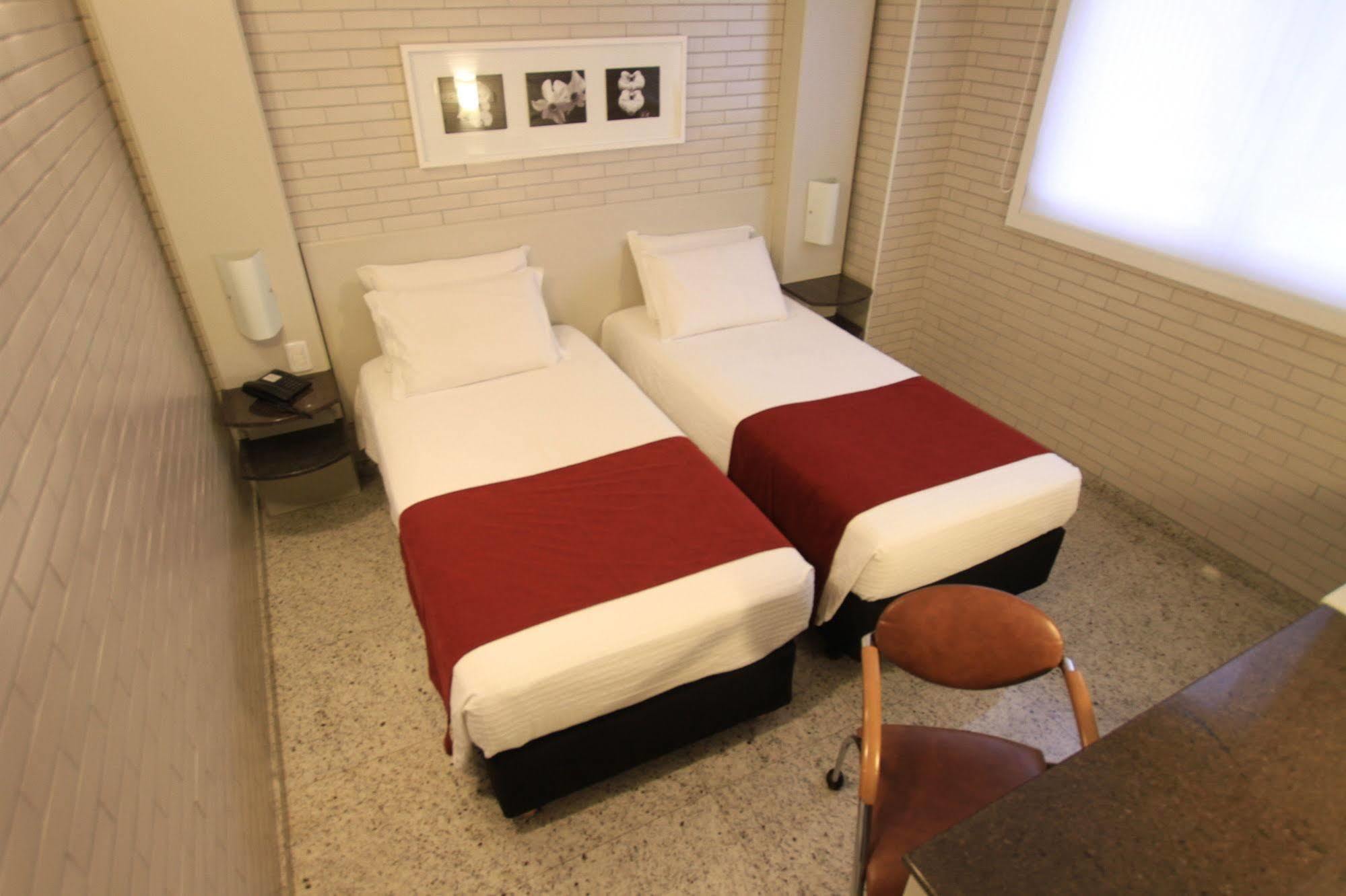 Hotel Confiance Batel Куритиба Екстериор снимка