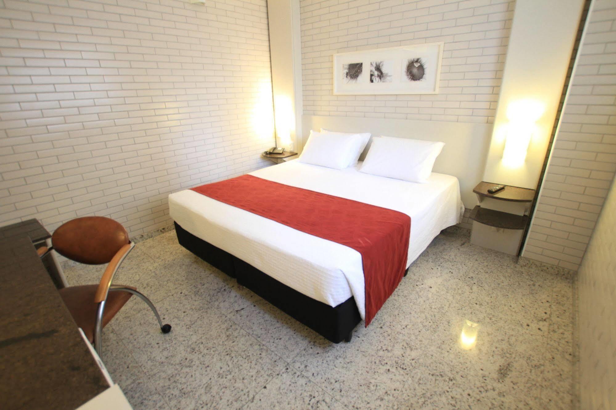 Hotel Confiance Batel Куритиба Екстериор снимка