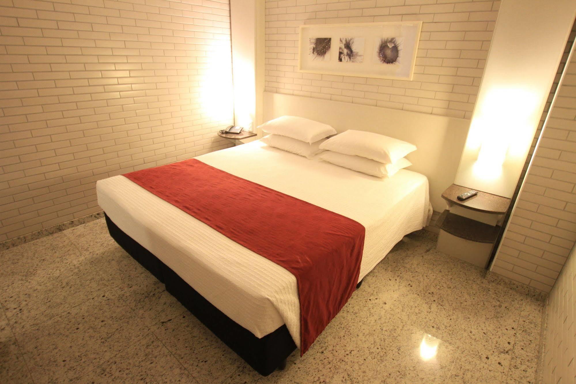 Hotel Confiance Batel Куритиба Екстериор снимка